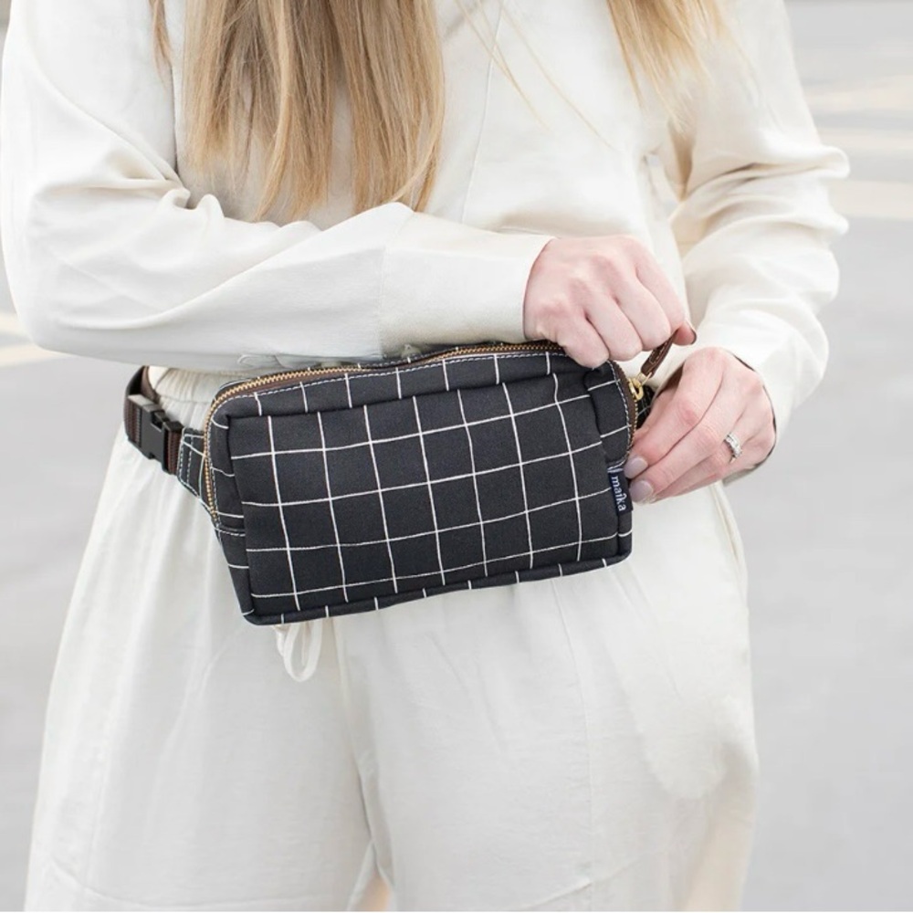 Fanny Pack Cross Body Bag - Belvedere Brown & Black Gold Accents Adjustable